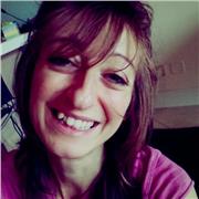 Laureata in mediazione linguistica con 15 anni di esperienza come traduttrice EN>IT